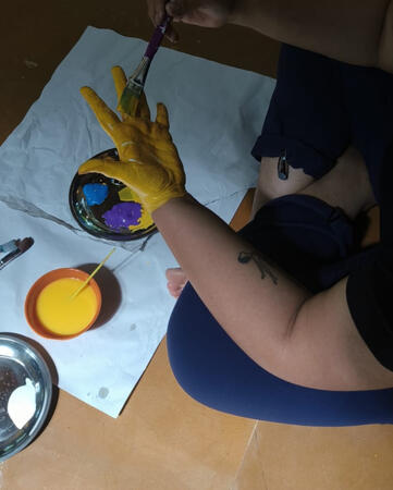 Nilofar Haja (she/her) offers Expressive Arts Workshops, sound meditation and Tibetan sound healing, creative writing retreats and creative exploration workshops for individuals, pairs, groups, and teams, online and in-person.